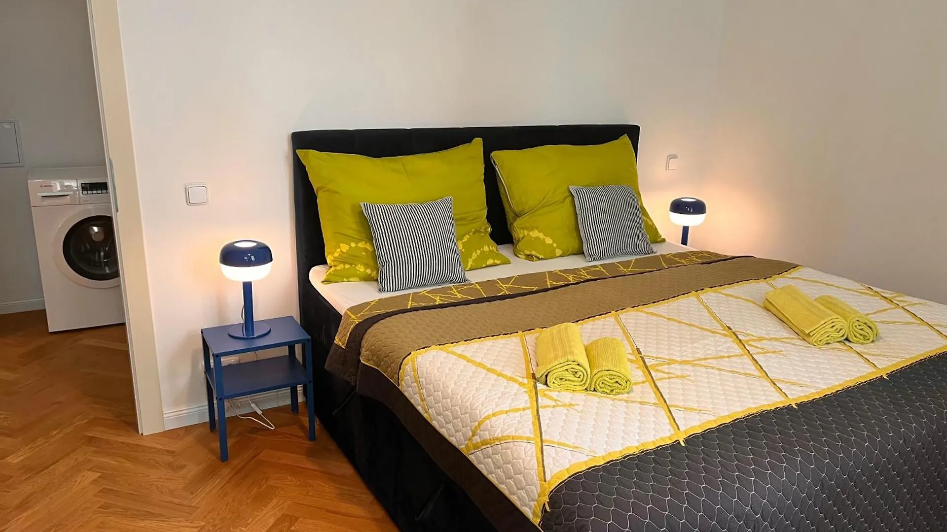 Riverbridge Apartments Praga