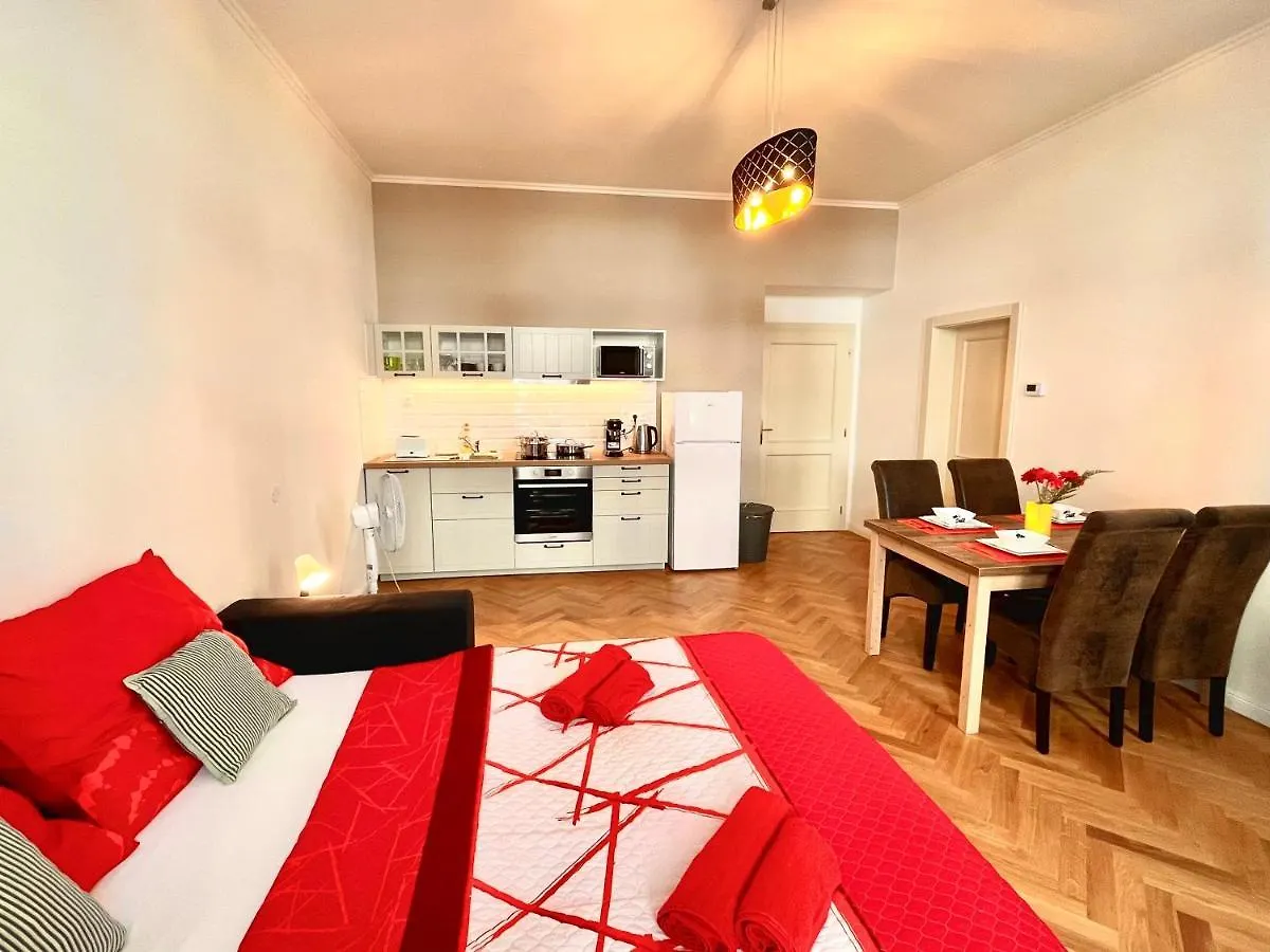 Riverbridge Apartments Praag