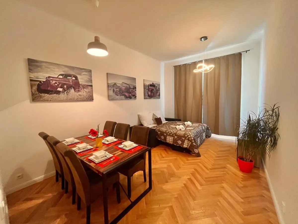 Riverbridge Apartments Praag
