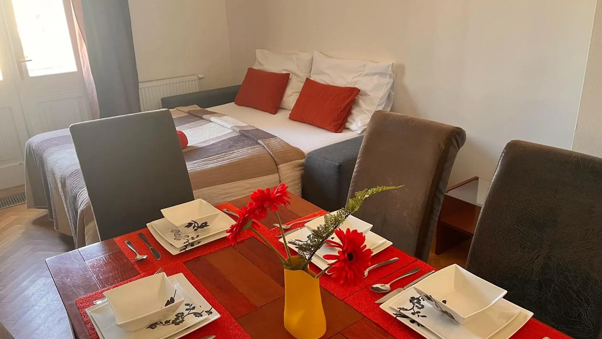 Riverbridge Apartments Praag